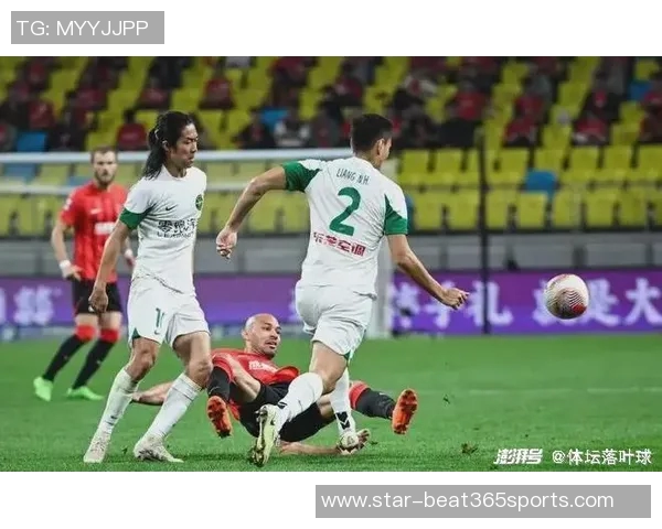 成都羽毛球队边路渗透战术解析与实战应用深度探讨 成都羽毛球队边路渗透战术解析与实战应用深度探讨