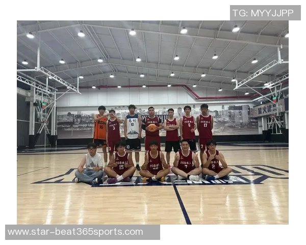 武汉篮球队在邀请赛中以89分高居积分榜首位展现强劲实力 武汉篮球队在邀请赛中以89分高居积分榜首位展现强劲实力