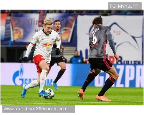 广州足球队欧冠进攻分析与防守失误评估